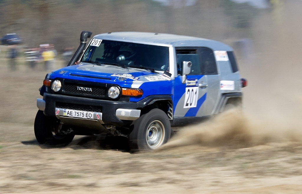 «Олешковская Сич» открыла серию по джип-спринту Ukrainian Raid Series, одновременно ознаменовав возвращение ралли-рейдовых гонок, которые не проводились в Украине почти четыре года