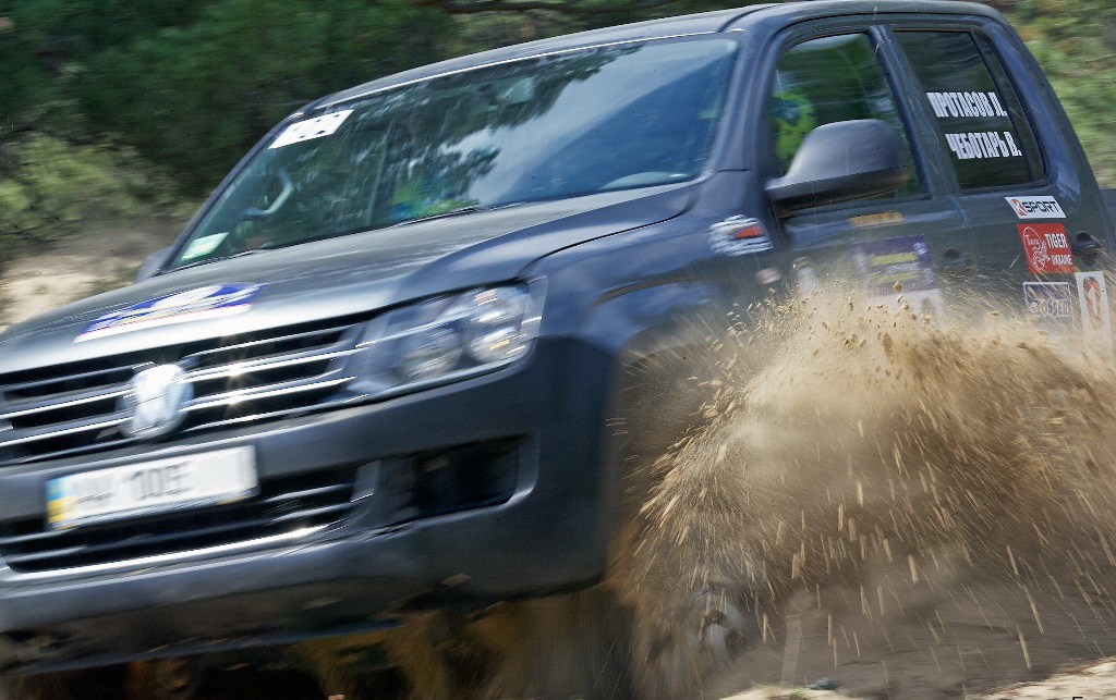 Главным фаворитом в зачете Standart был Леонид Протасов - известный еще со времен «Союза» кольцевик, что также имеет опыт и в ралли-рейдах